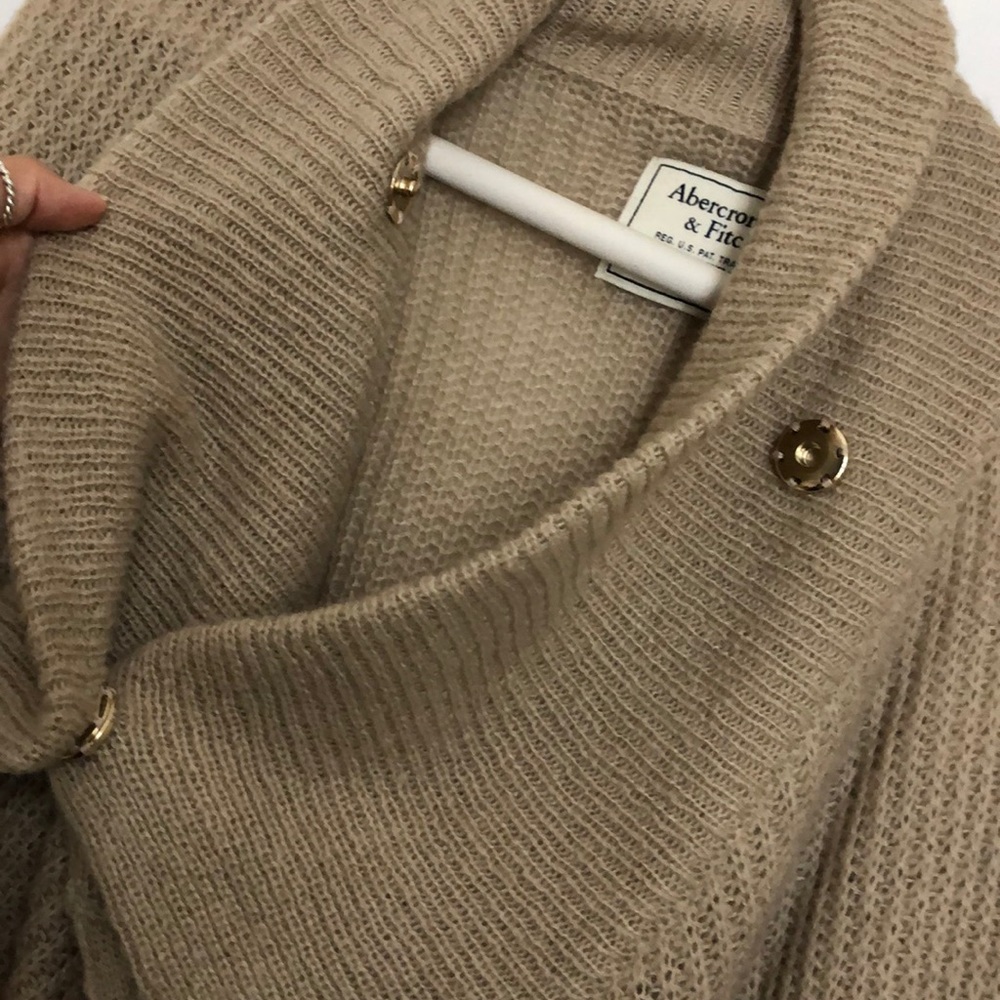 Cardigan - Picture 3 of 3